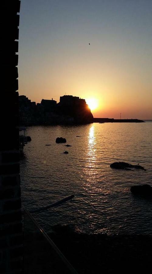 Gabbiano Azzurro Flat Chianalea Apartment Scilla Exterior photo