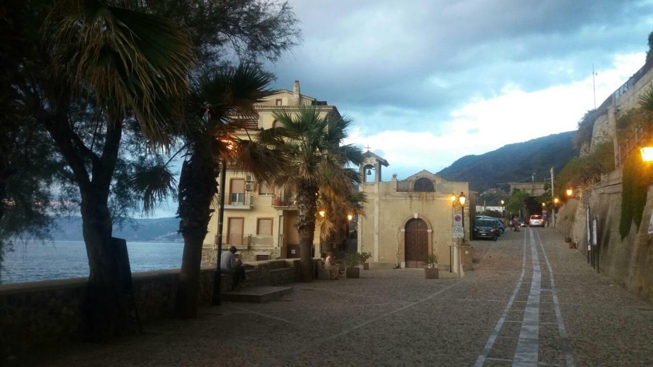 Gabbiano Azzurro Flat Chianalea Apartment Scilla Exterior photo